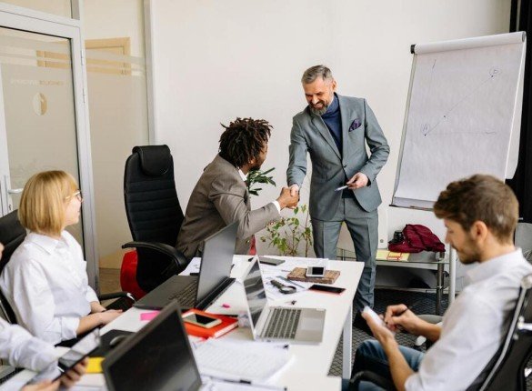 How Editing and Proofreading Turn Simple Ideas Into Big Growth